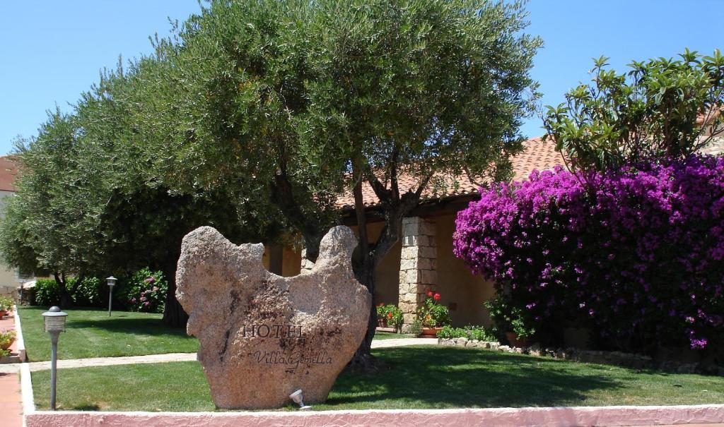 Hotel Villa Gemella Baja Sardinia Exterior photo